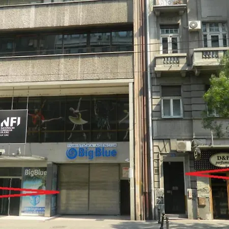 Authentic Centre #3, Paid Parking On-site, Mandatory Reservation Appartamento